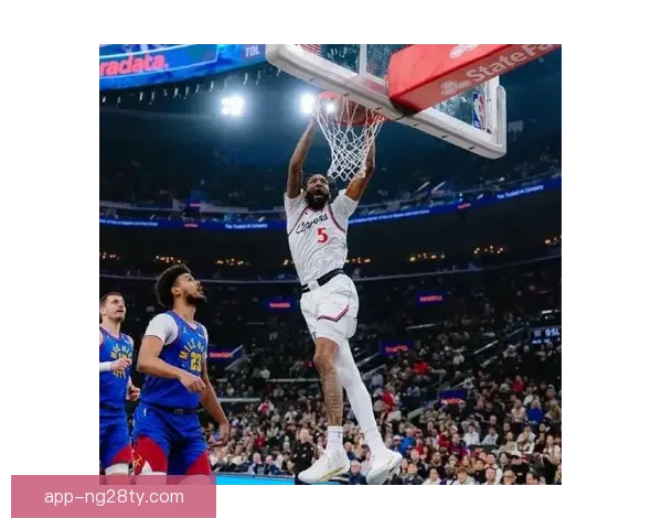 快船新援38分逆转穆雷三罚惜败